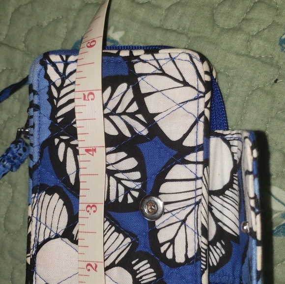 🍀NWOT Vera Bradley wristlet FREE WITH PURCHASE OF VERA BAG - Picture 5 of 7